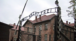 Poljake razbjesnila objava Ursule von der Leyen o Auschwitzu