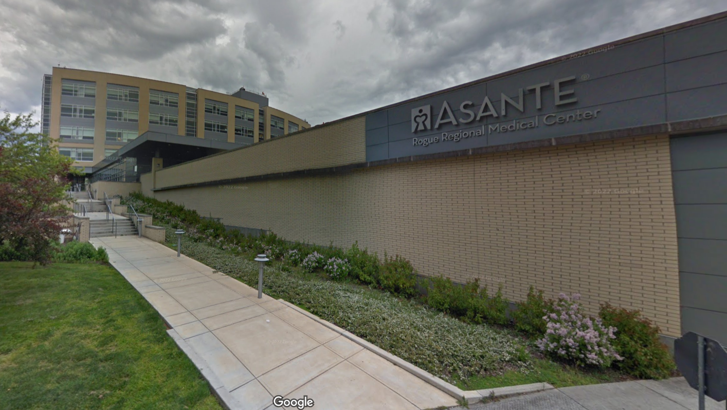 Medicinska sestra u SAD-u pacijentima ubrizgavala običnu vodu. 10 umrlih?