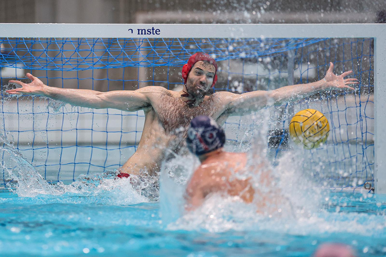 Oporbena stranka u Kotoru traži promjenu imena bazena kojeg Hrvati bojkotiraju