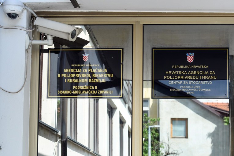 Uhićena 21 osoba zbog korupcije u poljoprivredi. Stigli detalji velike akcije
