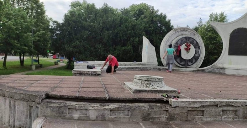 Mještani u Srbiji htjeli očistiti partizanski spomenik. Sad im prijeti visoka kazna