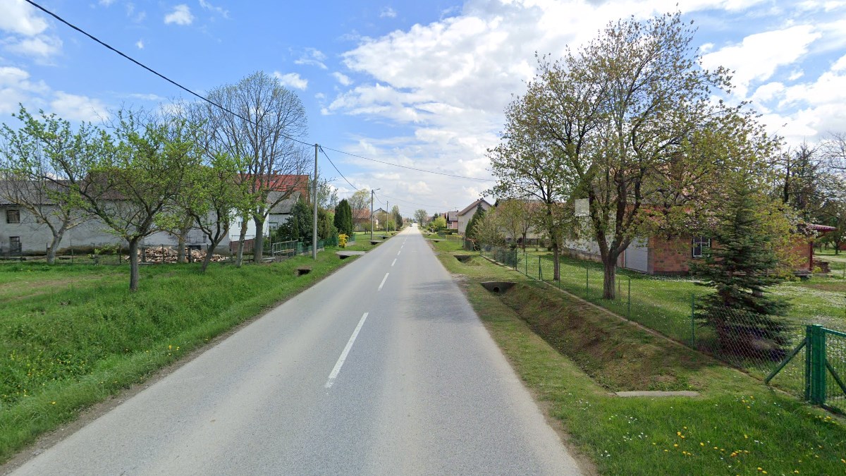 Suprotnim smjerom vozio bez vozačke, odbio puhati pa se zabio u policijski auto