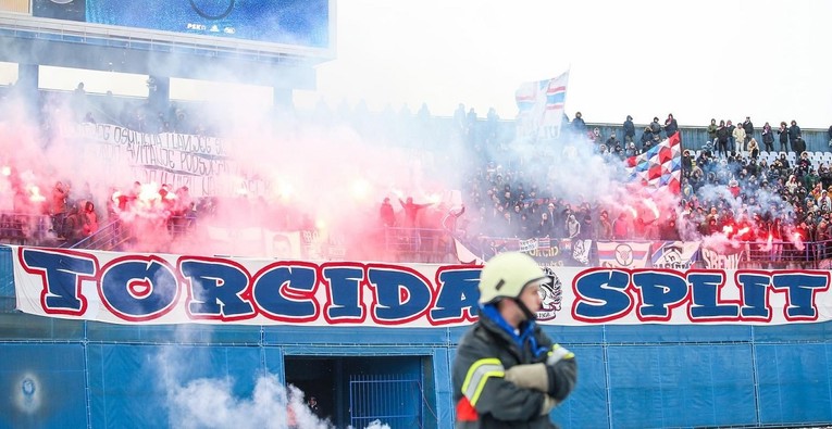 Hajdukovci nakon katastrofe došli pred Torcidu. Poslušajte što ih je dočekalo
