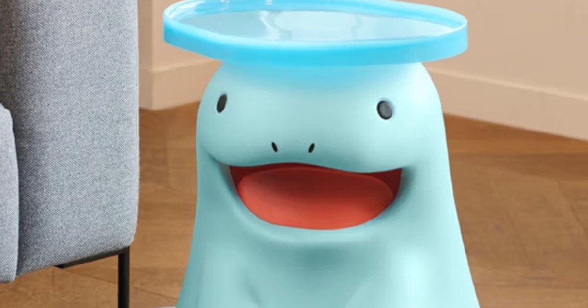 Pokémon lansira stolić koji izgleda kao da Quagsire izranja iz vode