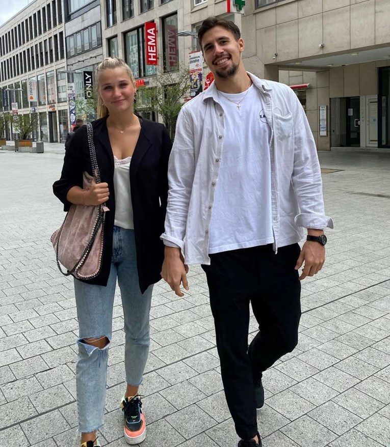 Ivan Martinović sklopio crkveni brak s Austrijankom Miriam, podijelio fotke