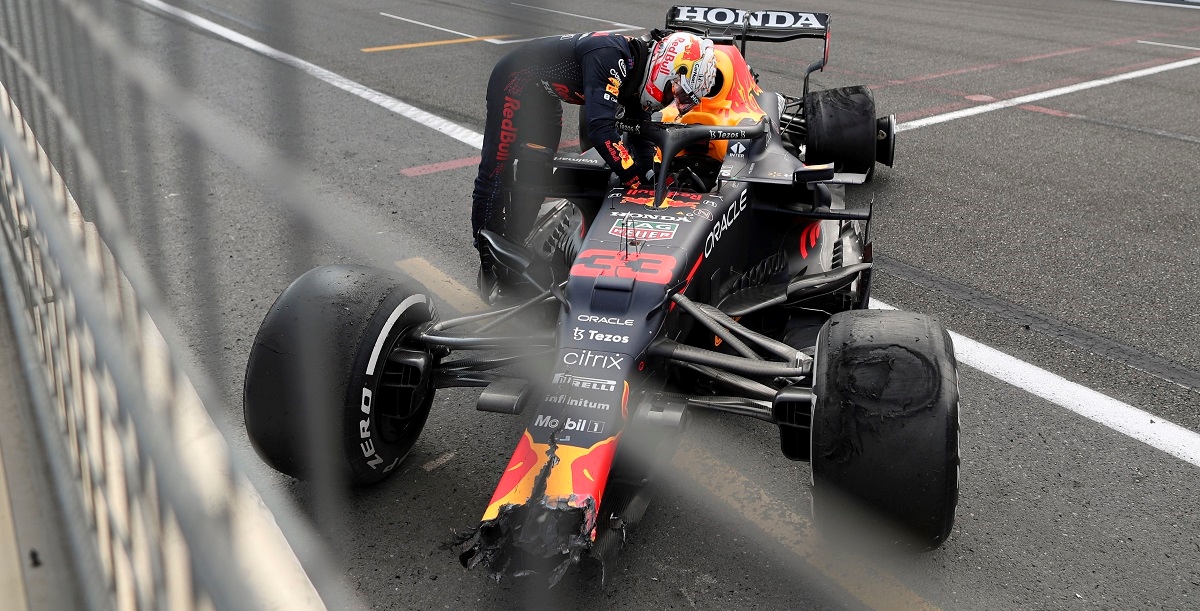 VN Azerbajdžana prekinut tri kruga prije kraja. Verstappen se zabio u zid