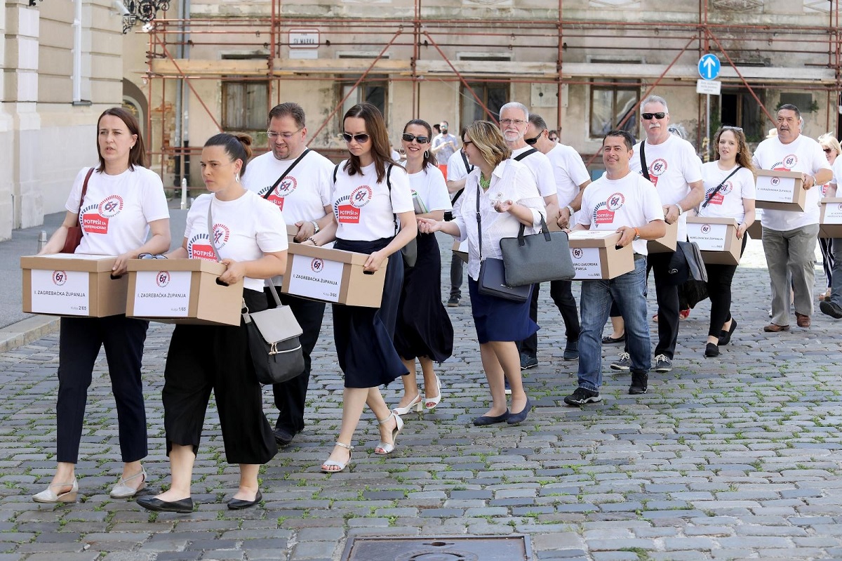 Na vladi danas prvi put novi ministri, raspravljat će o referendumu o radu do 67