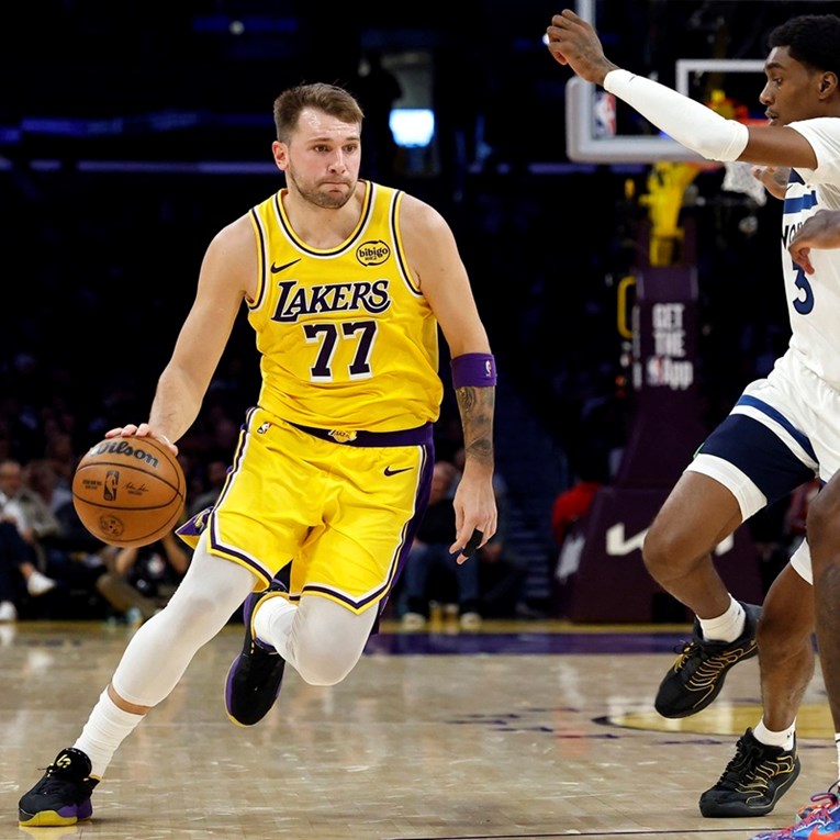 Dončić radi čuda na početku nove NBA sezone. Poigrao se s Wolvesima
