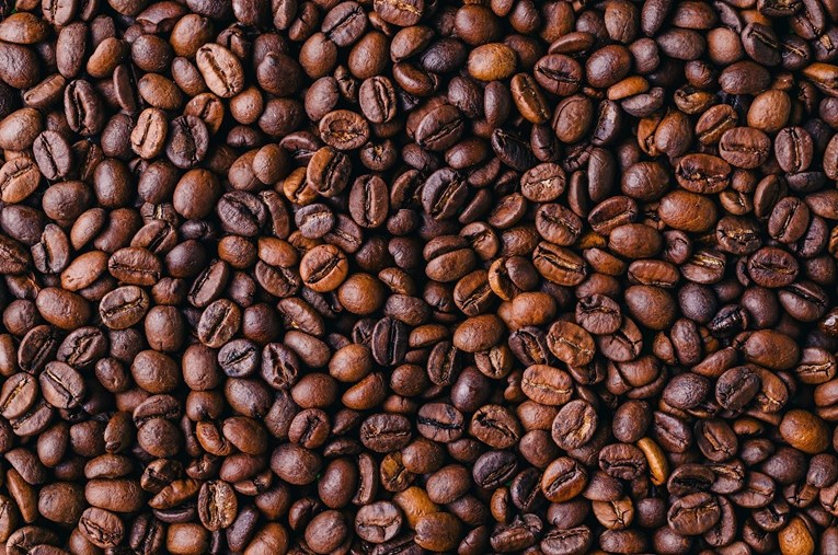 Za sve ljubitelje kave: Naučite kako trgovati cijenom dionica Starbucksa