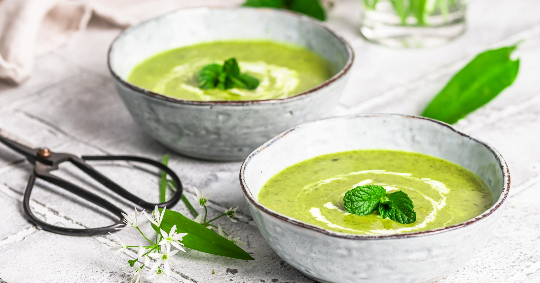 Proljeće u tanjuru: 5 laganih juha koje ćete poželjeti kuhati svaki dan