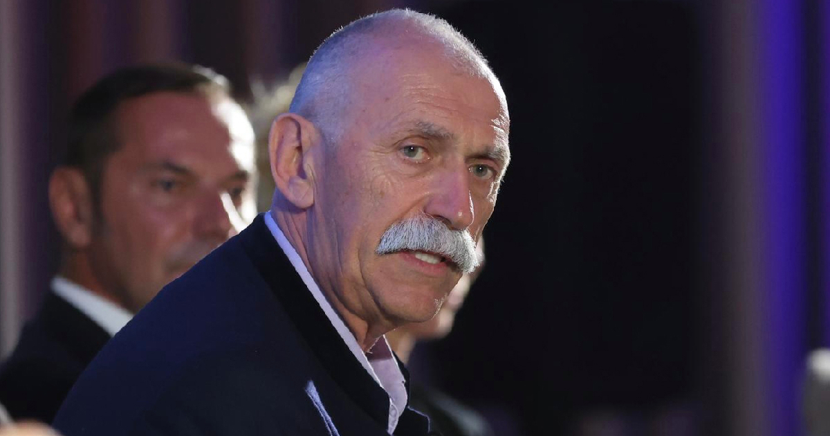 Optimizirani ljudski resurs se vraća: Joško Vlašić popravlja 'robu' u svojoj Arci