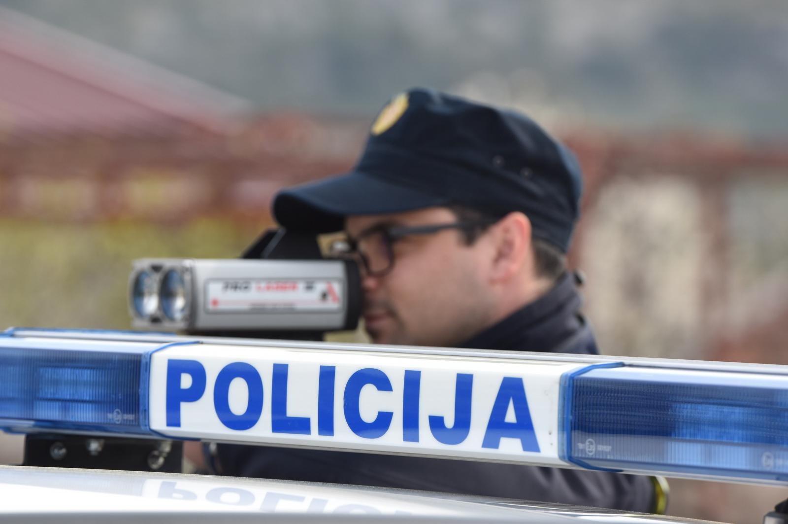 Turčin po autocesti A3 vozio 189 km/h pa policiji bježao u suprotnom smjeru