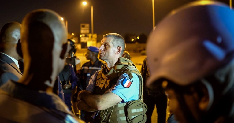 Francuska vojska napušta Obalu Bjelokosti i Senegal