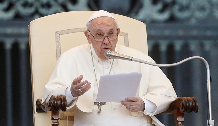Papa Franjo povodom pravoslavnog Uskrsa traži primirje u Ukrajini
