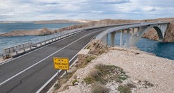 Zbog jakog vjetra Paški most otvoren samo za osobne automobile