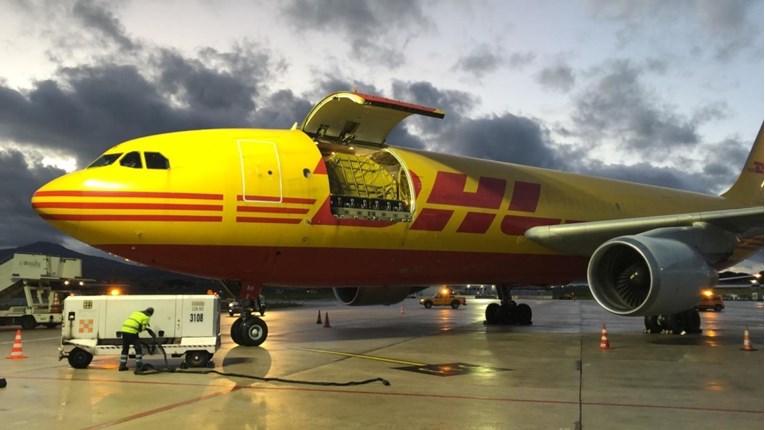 DHL prekinuo dostavu skupih paketa u SAD