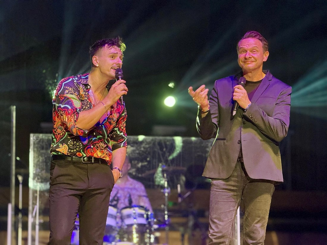 VIDEO Adi Šoše održao peti koncert u Lisinskom, gost mu bio Enis Bešlagić