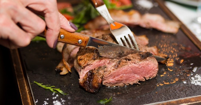 Evo kako jedenje crvenog mesa utječe na vaš kolesterol