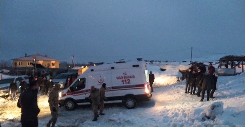 U padu vojnog helikoptera u Turskoj poginulo desetero ljudi