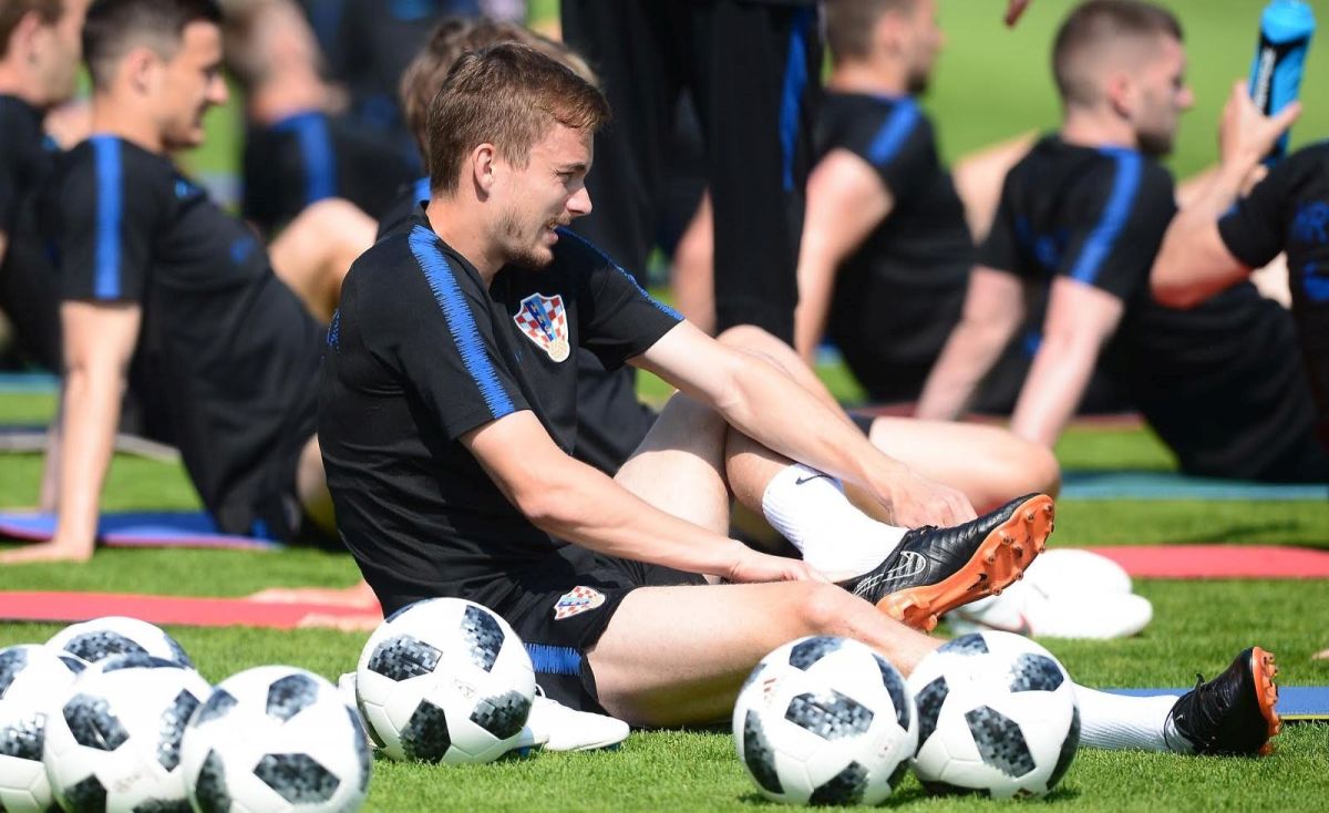 Brozović propušta Wales zbog kartona. Evo koga će pozvati Dalić umjesto njega