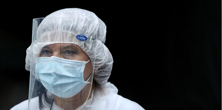 At least 32,000 laid off in Bosnia due to coronavirus pandemic