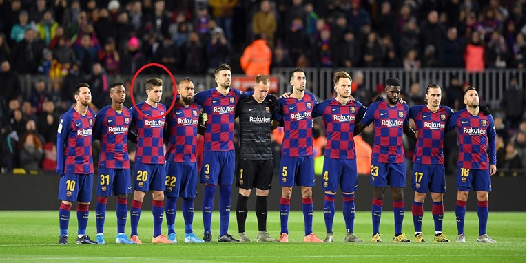 Camp Nou je stajao u tišini, a najteže je bilo igraču Barcelone na terenu