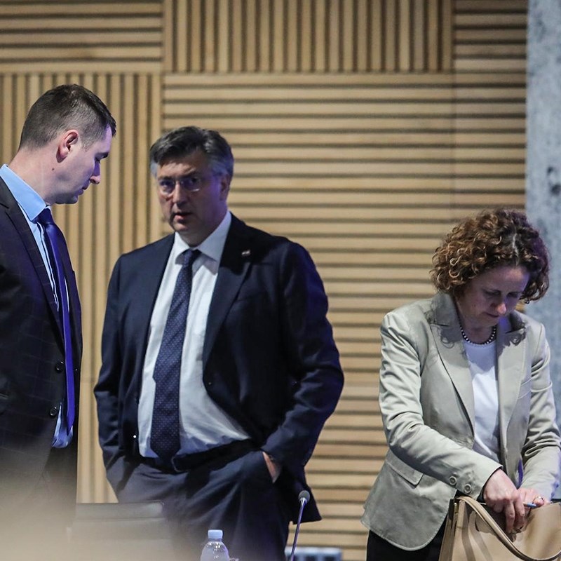 Plenković danas brani ministricu Obuljen, a zbog iste stvari smijenio je Filipovića