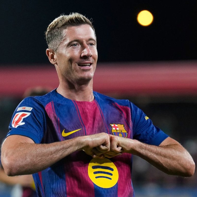 Englezi: Lewandowski odlazi iz Barcelone. Novi klub mu već traži kuću