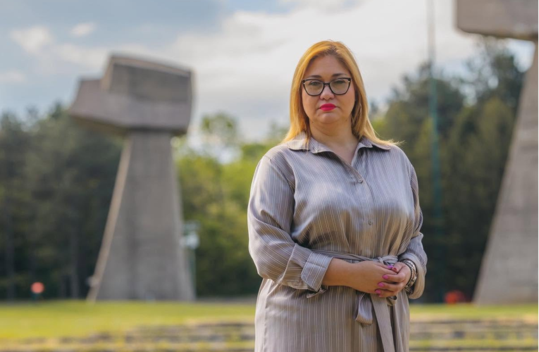 Odvjetnica iz Niša: Tridesetak ljudi upalo na biralište i napalo prisutne