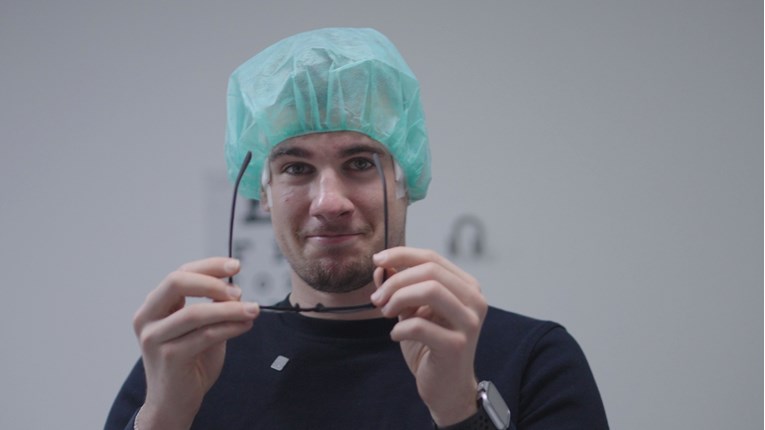 VIDEO Hrvatski TikToker skinuo dioptriju: "Hoću li sad bolje gađati trice?"