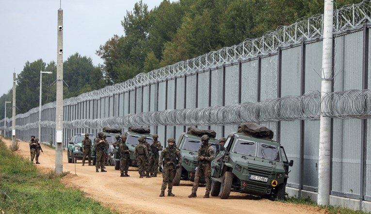 Poljska zatvara granicu s Bjelorusijom