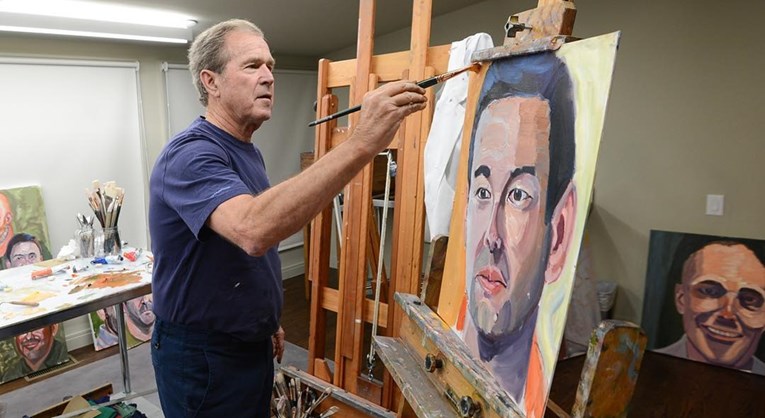 George W. Bush slika portrete američkih imigranata, sprema knjigu o njima