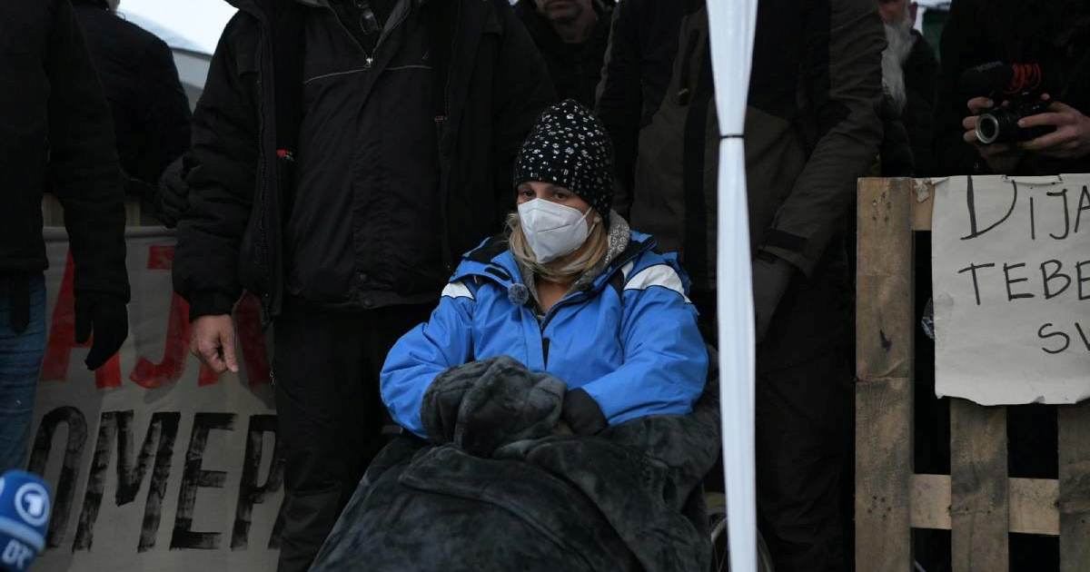 Lažni policajci zvali sina Dijane Hrke i tražili prekid štrajka