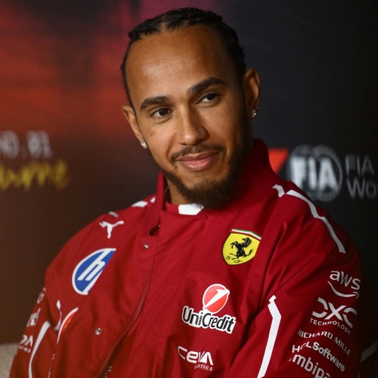 Hamilton: Ferrarijev bolid je drukčiji od svih koje sam dosad vozio