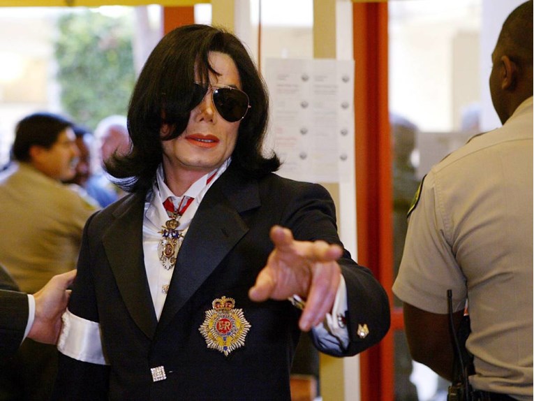 Četvero braće i sestara tvrdi: Michael Jackson nas je godinama seksualno zlostavljao