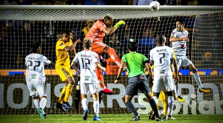 VIDEO Golman Tigresa zabio u 94. minuti za četvrtfinale Lige prvaka