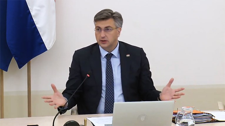 VIDEO Plenković napao sindikate: "Zovu nas roditelji, pitaju što s djecom"