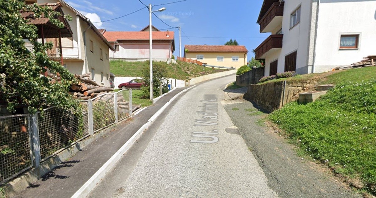 Kod Varaždinskih Toplica mrtav pijan vozio romobil i pao. Romobil mu je oduzet