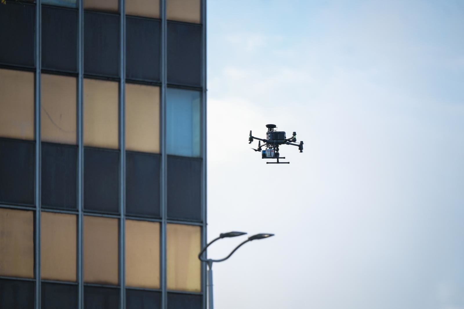 FOTO Dronovi kruže oko Vjesnika