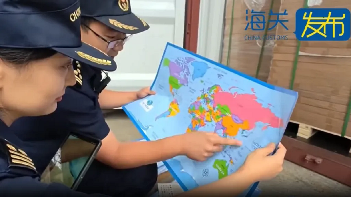 Kina uništava desetke tisuće karata jer Tajvan ne prikazuju kao dio njenog teritorija