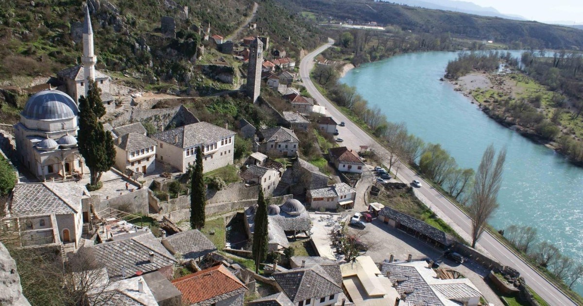 Prosvjed u turističkom mjestu u Hercegovini, zatvaraju im cestu za vrijeme sezone