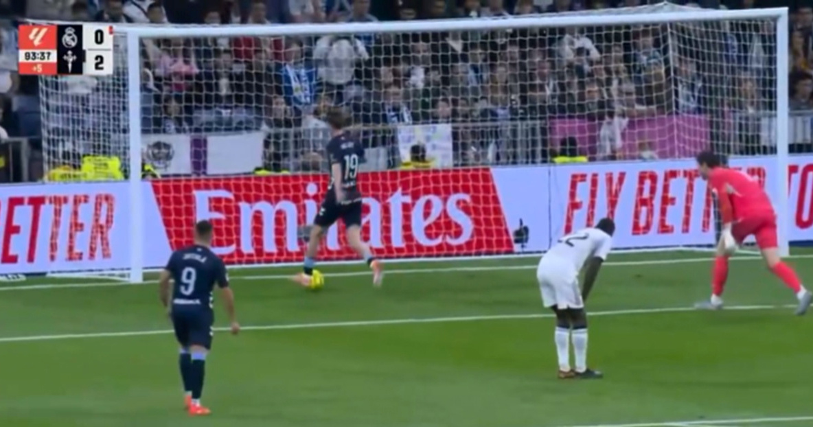 VIDEO Poigravanje s nemoćnim Realom. Igrač Celte ušetao se u gol s loptom