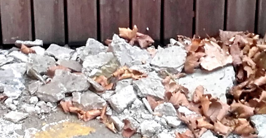 Veliki komad žbuke pao sa zgrade u Zagrebu, prolaznica ga slučajno izbjegla