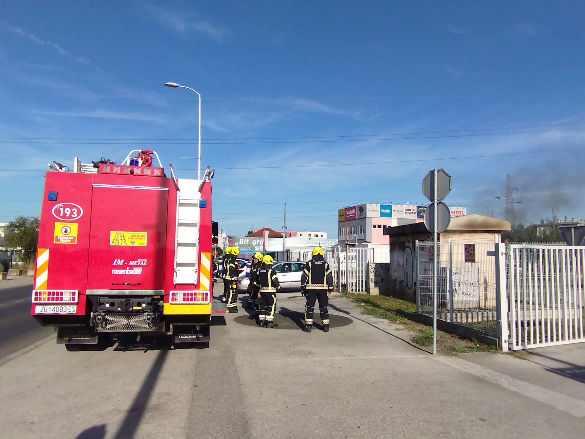 VIDEO I FOTO Zapalila se trafostanica u Zagrebu