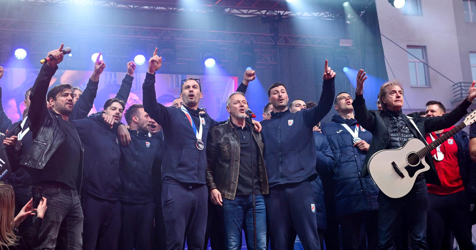 FOTO I VIDEO Kako je izgledao doček rukometaša s Thompsonom lani?