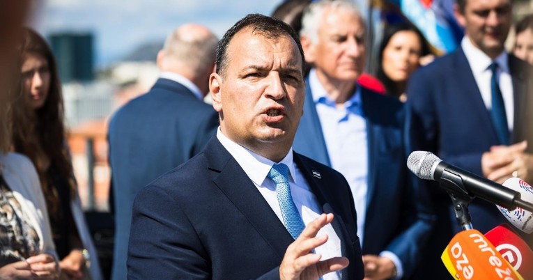 Beroš objavio: Roditelji će sa svojom djecom u bolnici smjeti biti 15 minuta