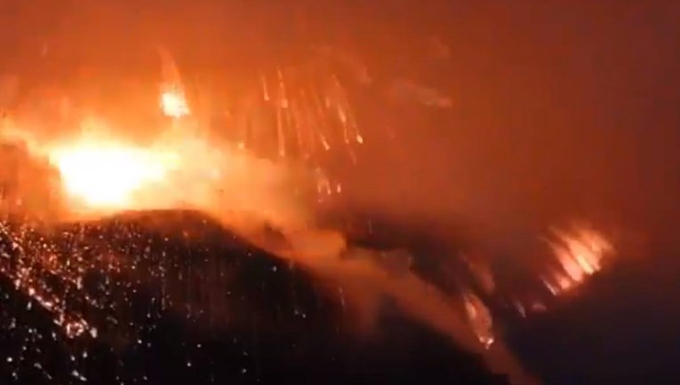VIDEO Eruptirao je vulkan Stromboli u Italiji, nema informacija o ozlijeđenima