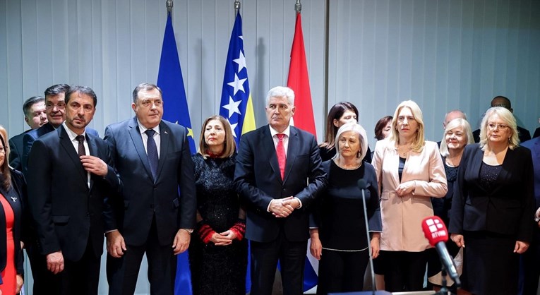 Dodik nakon sklapanja koalicije došao na Čovićev božićni party