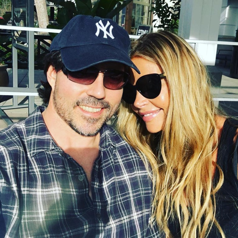 Suprug Denise Richards dobio trajnu zabranu prilaska nakon optužbi za zlostavljanje