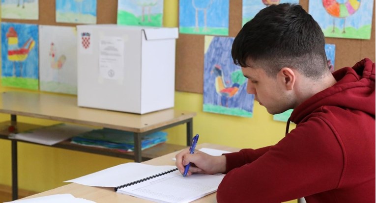 Državno izborno povjerenstvo će educirati učenike srednjih škola o glasanju